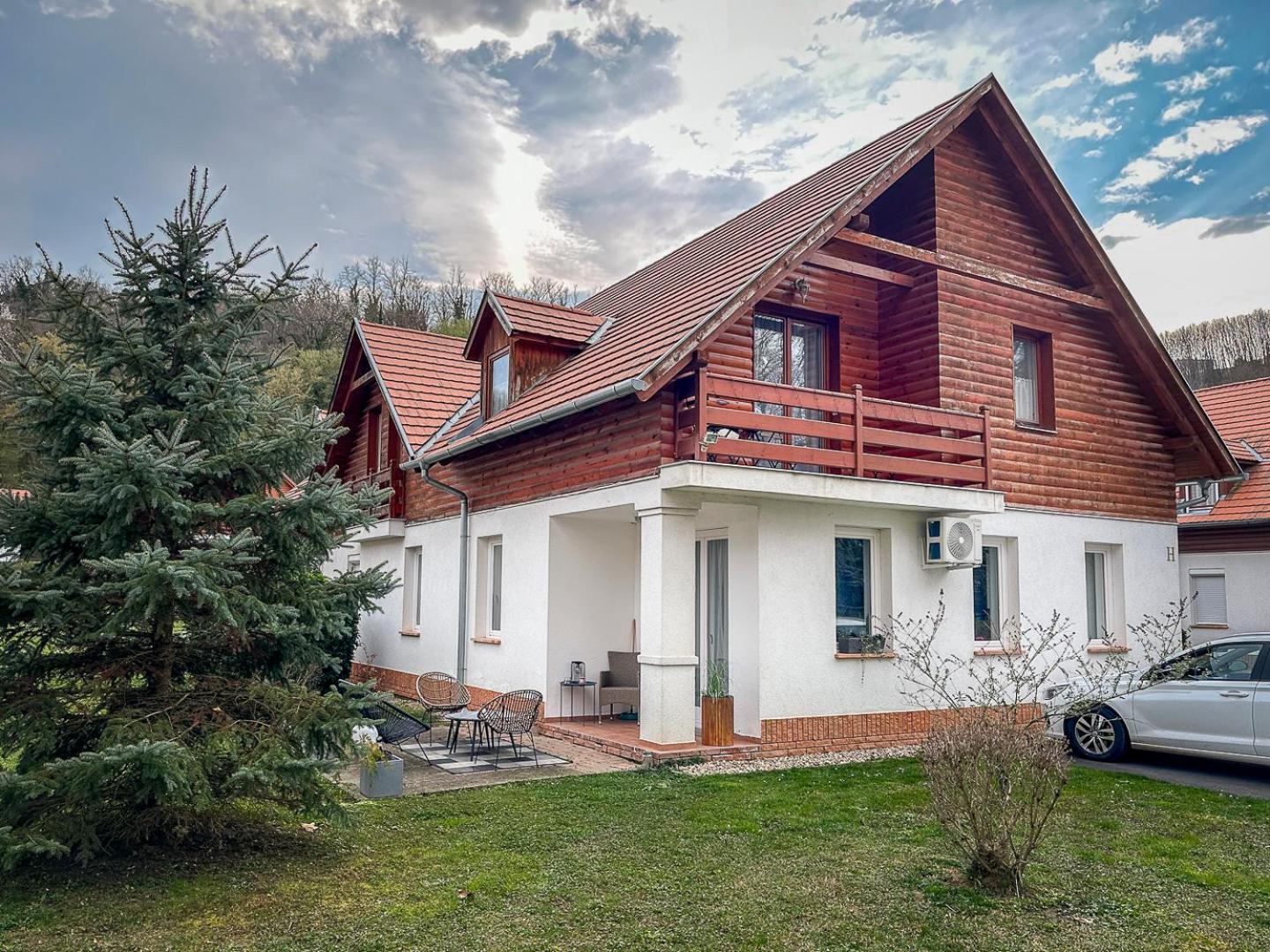 Birdie Apartman Zalacsány Esterno foto